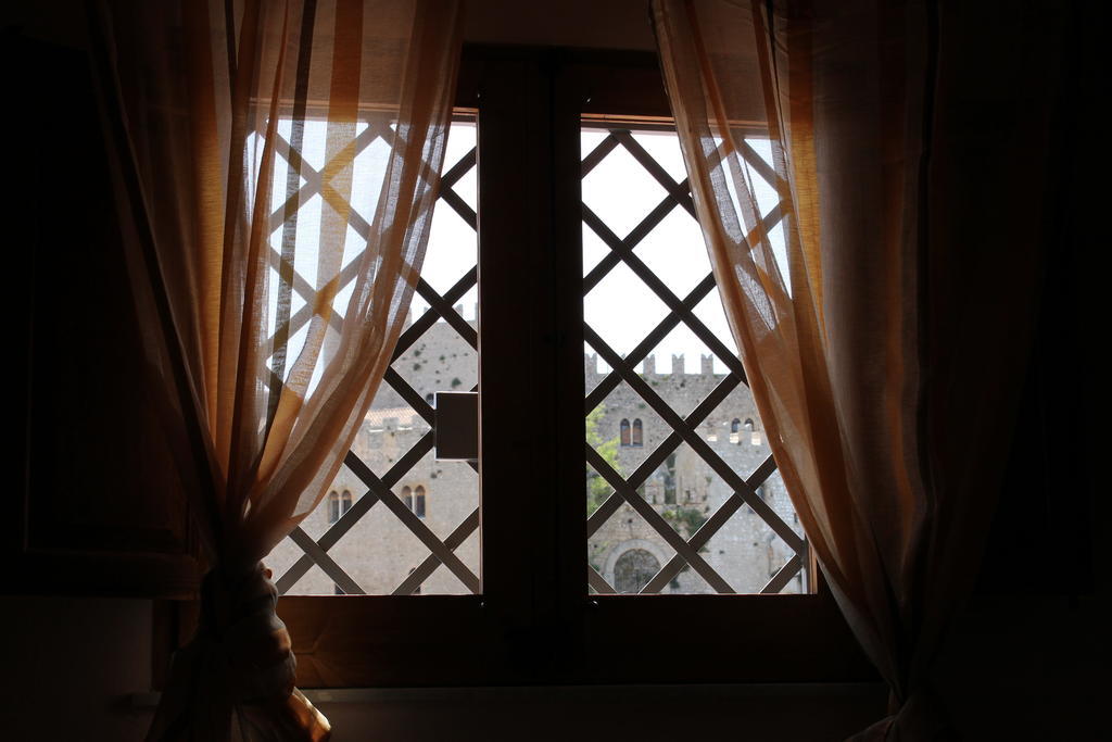 Casa Vacanze Caccamo Santa Lucia Ruang foto