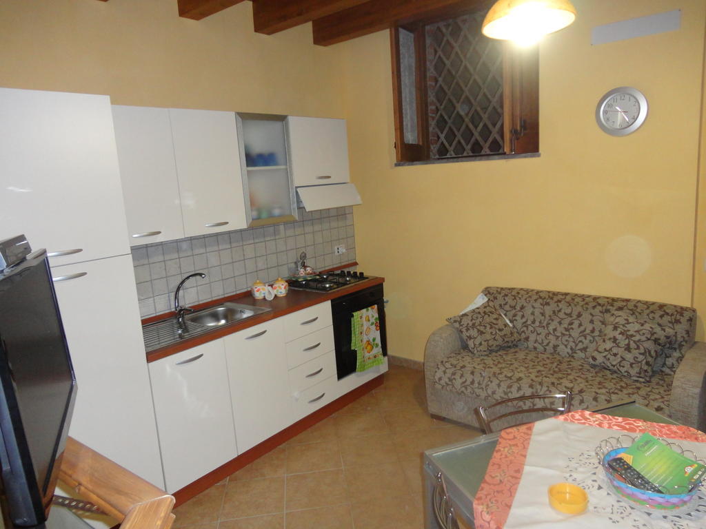 Casa Vacanze Caccamo Santa Lucia Ruang foto